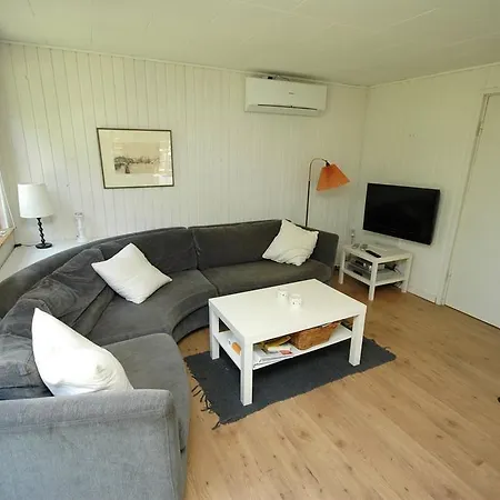 Ferienhaus Holiday Rorsangervej A- 3813